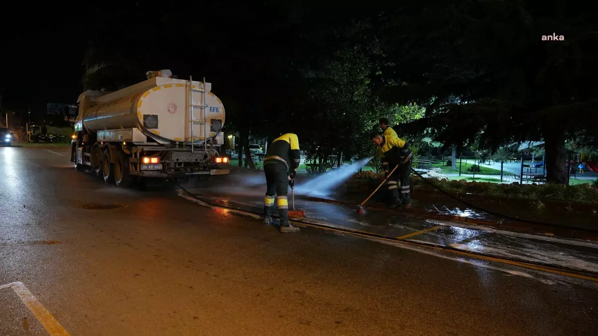 Keçiören Belediyesi’nden Gece Temizlik Seferberliği